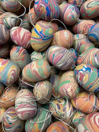 Image 2 of SINGLE small hand marbled wooden egg - Mixed colours and patterns