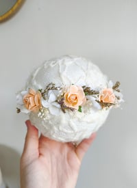 Image 1 of mini halo flowers corail