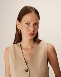 Image 2 of Chaleco Penn Beige