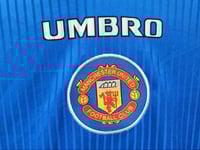 Image 8 of Retro Manchester United 96/97 Umbro Jersey