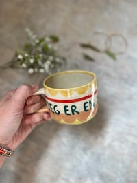 Image 5 of “Jeg er en okay mor” kop
