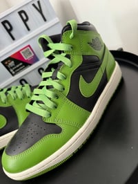 Image 3 of Jordan 1 Mid