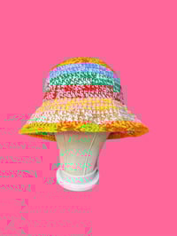 Multi color bucket hat 