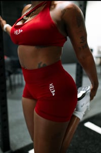 Image 2 of RUBY Seamless Scrunch Butt Leggings Shorts