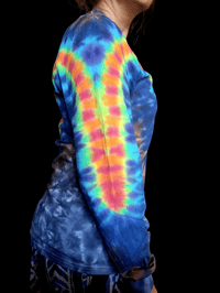 Image 4 of Size M - long sleeve- DNA 