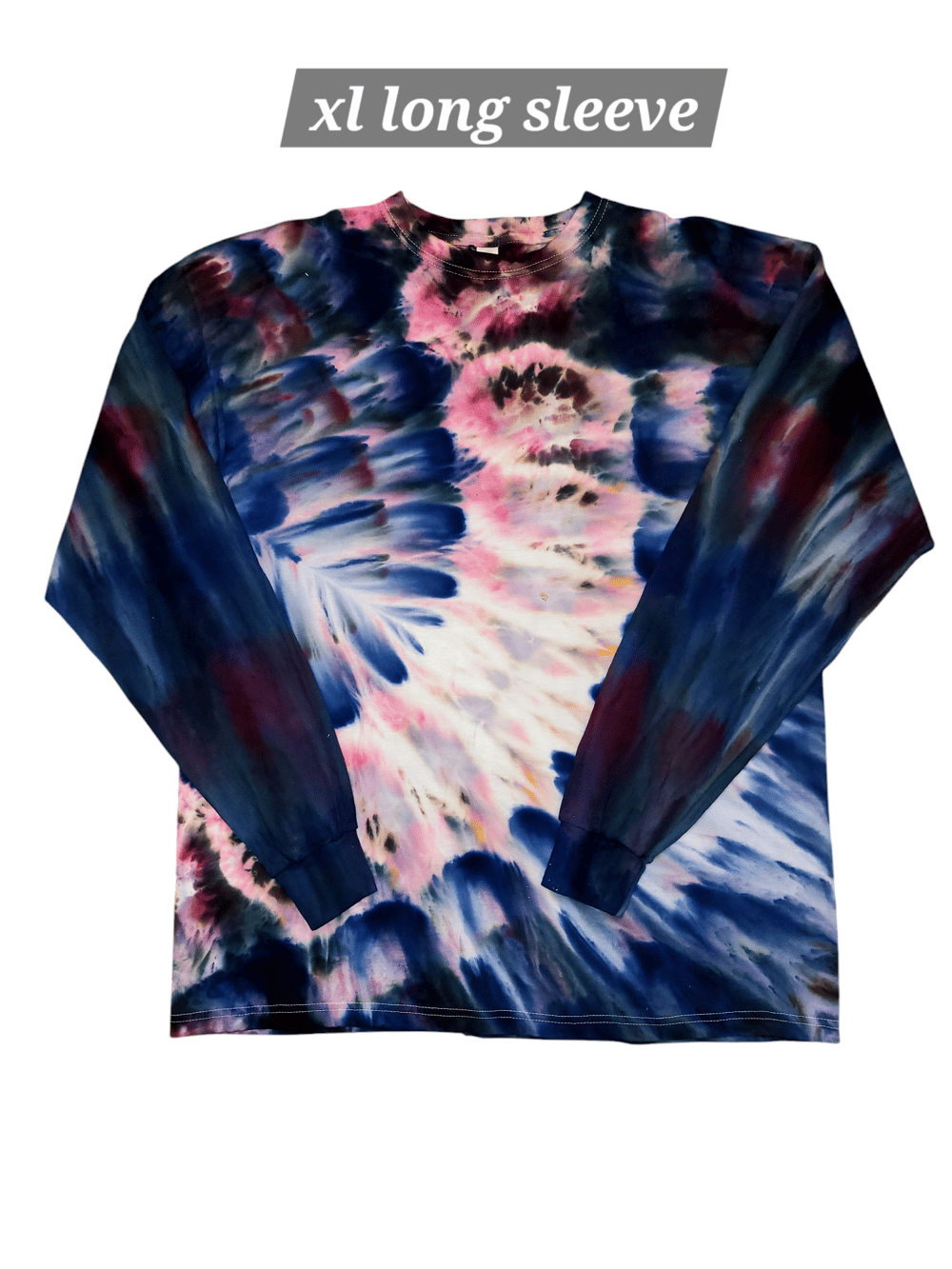 Image of 2 variants- Size XL - psychedelic trails- 