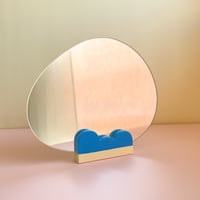 Image 2 of Mirror Stand PUFFY
