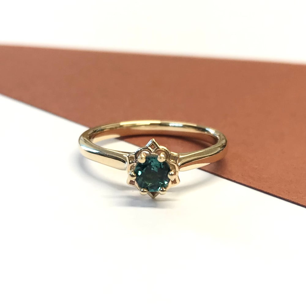 Image of Tourmaline flower ring