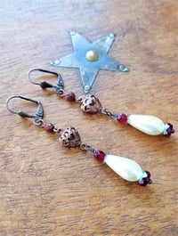 Image 7 of Renaissance copper filigree hearts long earrings handmade with red faceted & ivory glass pearl beads