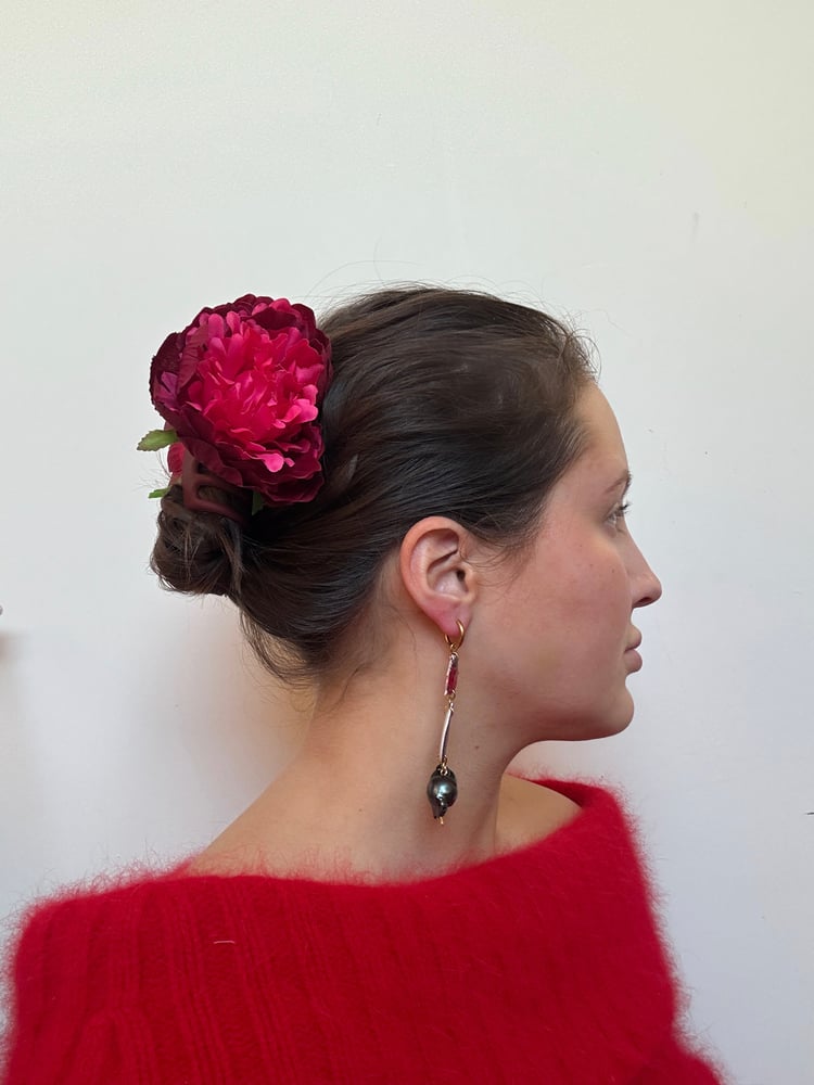 Image of burgundy peony claw clip