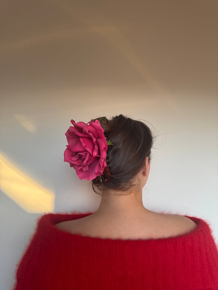 Image of large pink rose claw clip