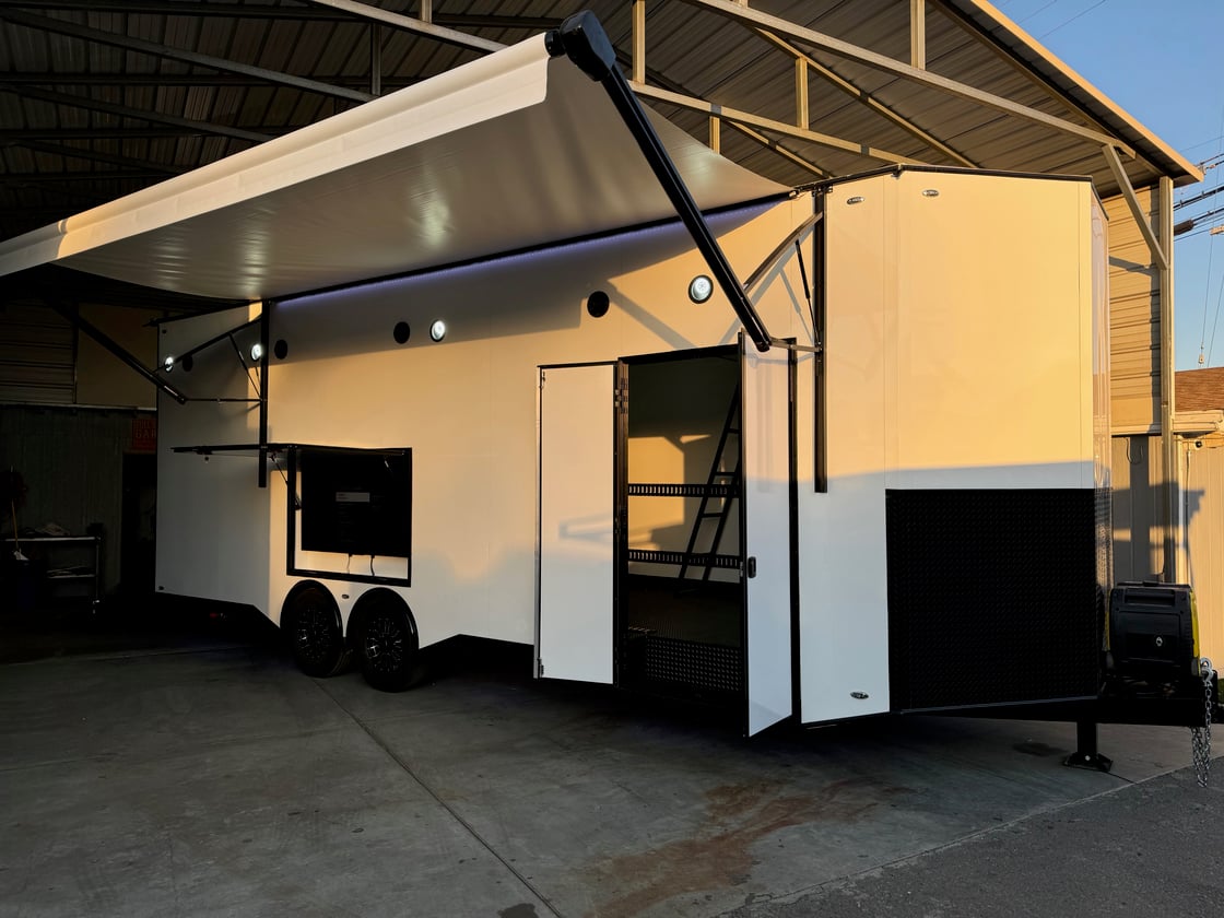 Image of 2025 King Race Trailers 26'x106''x9'