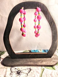 Image 6 of Carnation Pink, Lavender, Orange, Blue, and Yellow Multicolor Beaded Medium Hoop Earrings