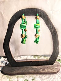 Image 6 of Green-Yellow Multi and Gold Multicolor Beaded Medium Hoop Earrings