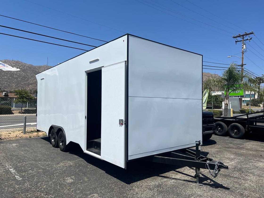 Image of King Race Trailers 22'x102'x8'