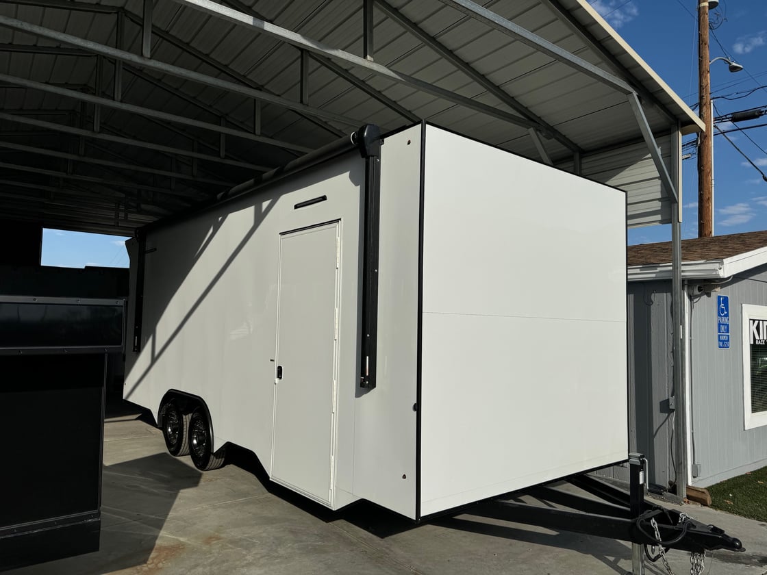 Image of King Race Trailers 22'x102'x8'