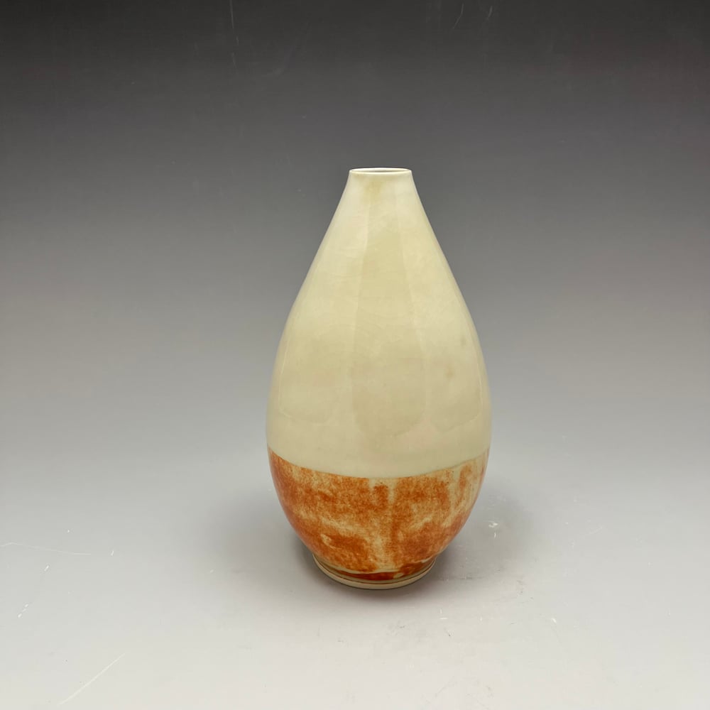 Image of medium vase