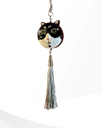 Image 2 of Tuxedo Cat Macaron
