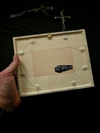 Image 5 of "𝕭𝖊𝖆𝖗𝖎𝖓𝖌 𝖈𝖗𝖔𝖘𝖘" 1800's Page & Preserved Web