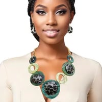 Image 2 of Necklace Marbled Green Leopard 