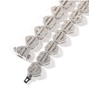 Image of Baguette Heart Bracelet 