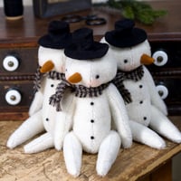 Image 2 of Snowfolks ~ Original Work ~ 8.5"