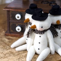 Image 4 of Snowfolks ~ Original Work ~ 8.5"