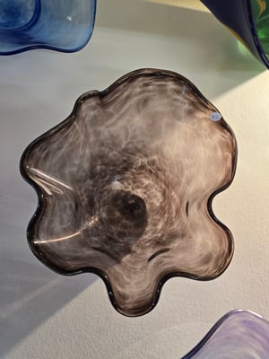 Image of Black 8" Wavy Bowl