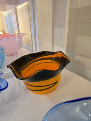 Image of Solid Orange with Green Wrap 9" wide x 5" high