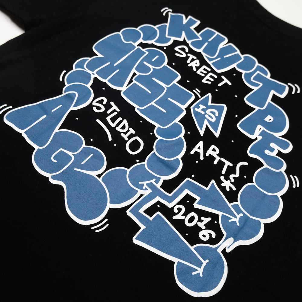 mess-age taiwan - throwie tee