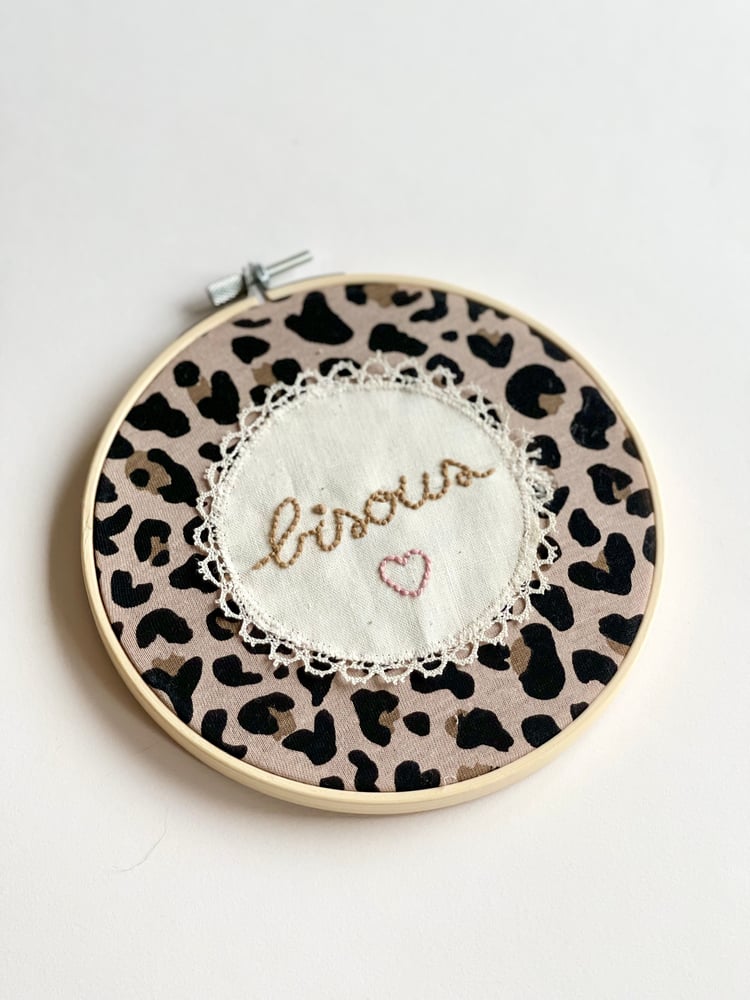 Image of Broderie - Bisous Léopard coeur