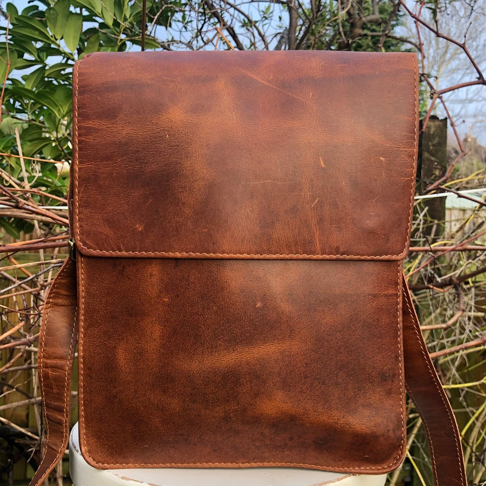 Image of 11”x9” - Ipad-Size #6C - Handmade Leather Bag/Half Flap - Buffalo Crunch