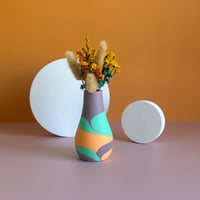Image 1 of Vase DROP
