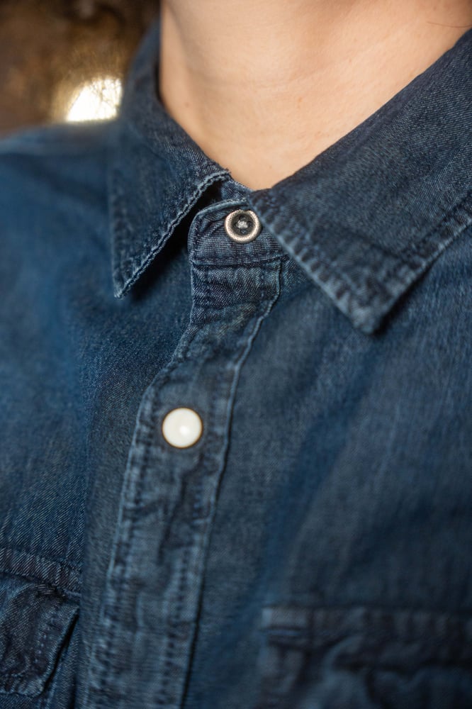 Image of Camicia jeans V