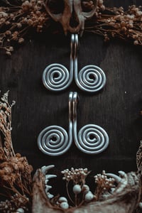 Image 4 of Duo Spiral Hangers