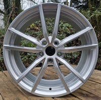 18" PRETORIA STYLE ALLOY WHEELS FITS 5X112 ET45 SILVER