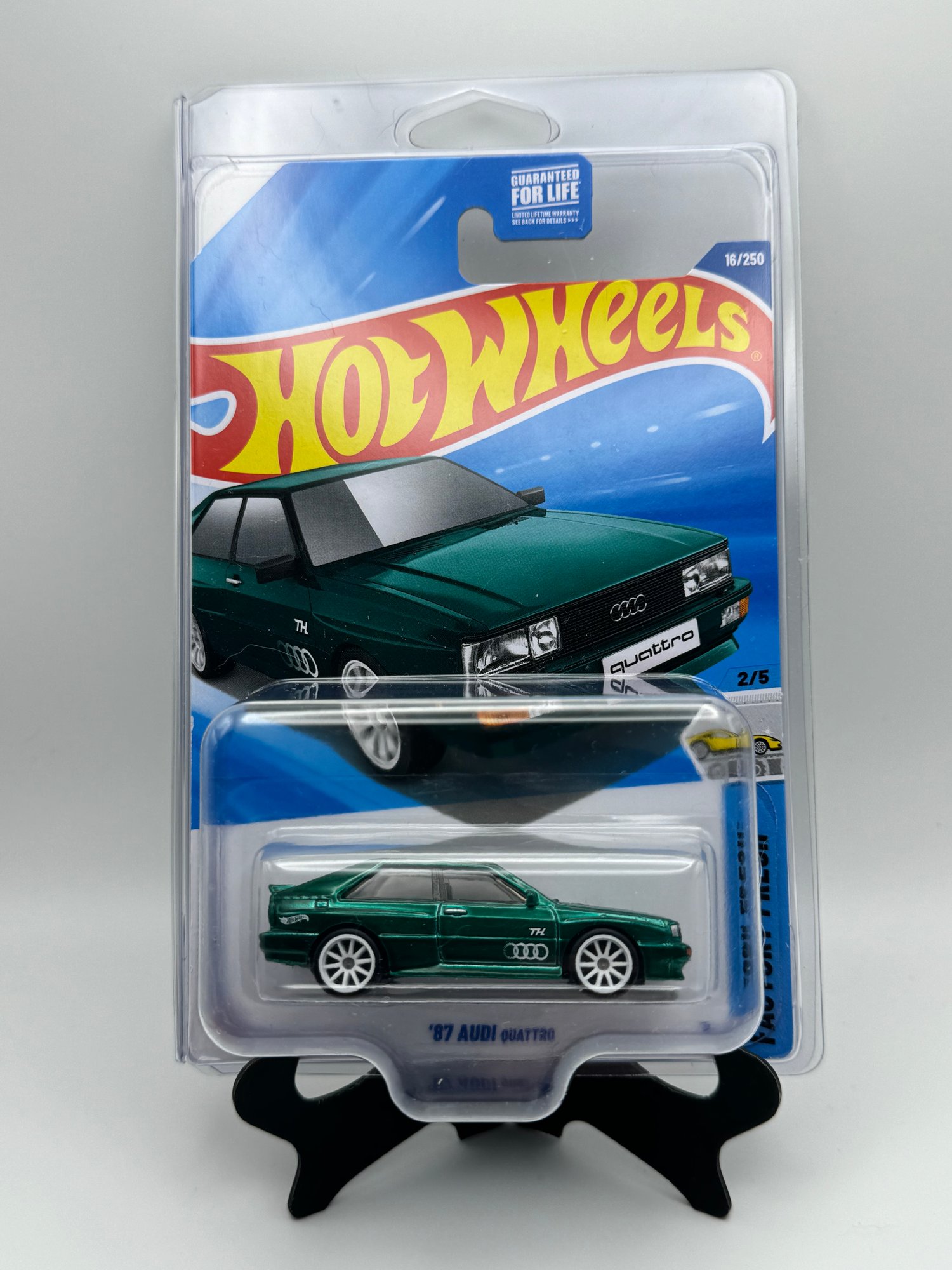 Hot Wheels '87 Audi Quattro Super Treasure Hunt ( in protector) 