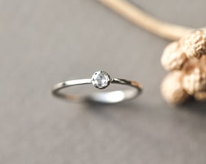 Image of Platinum 3mm rose-cut diamond ring (LON243)