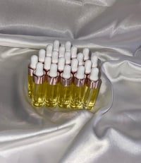 Image 1 of Vitamin C Brightening Ingrown Hair & Body Oil 
