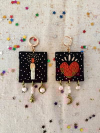 Image 3 of Orecchini "Vanitas" ricamati (blu)