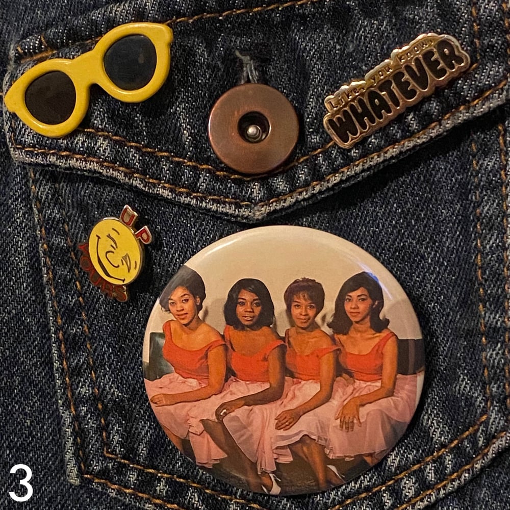 Image of Girl Groups & Girl Singers Buttons!