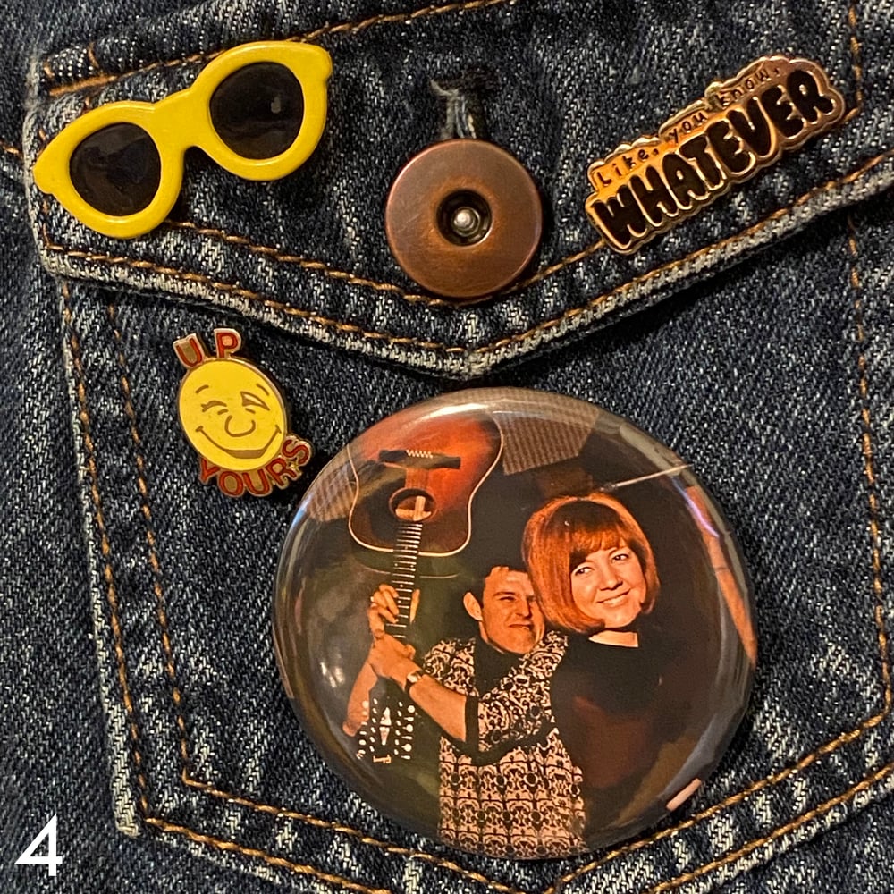 Image of Girl Groups & Girl Singers Buttons!
