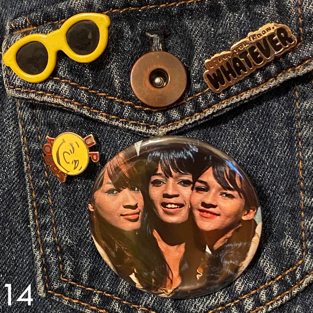 Image of Girl Groups & Girl Singers Buttons!