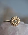 18K Daisy Ring