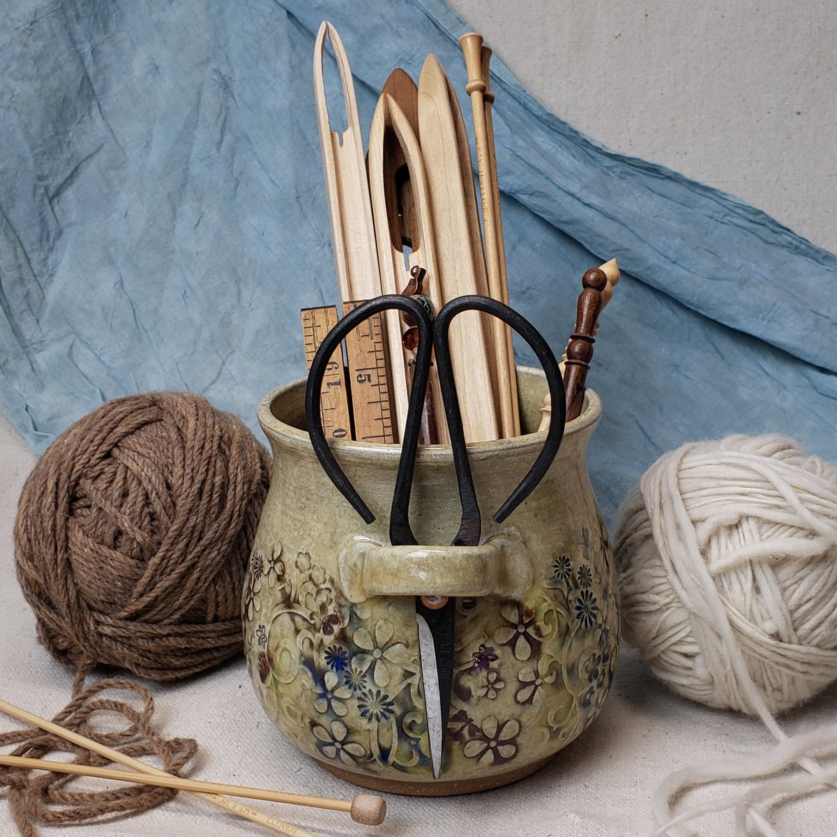 Image of Medium Crafter's Catch-all with Bonsai Snips: Mountain Flower Honey 0125