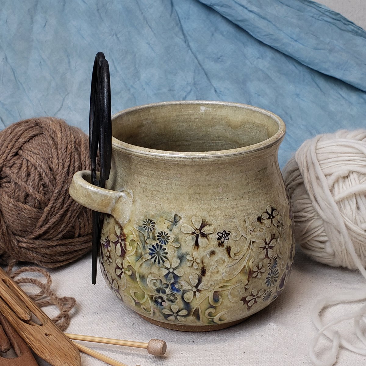 Image of Medium Crafter's Catch-all with Bonsai Snips: Mountain Flower Honey 0125