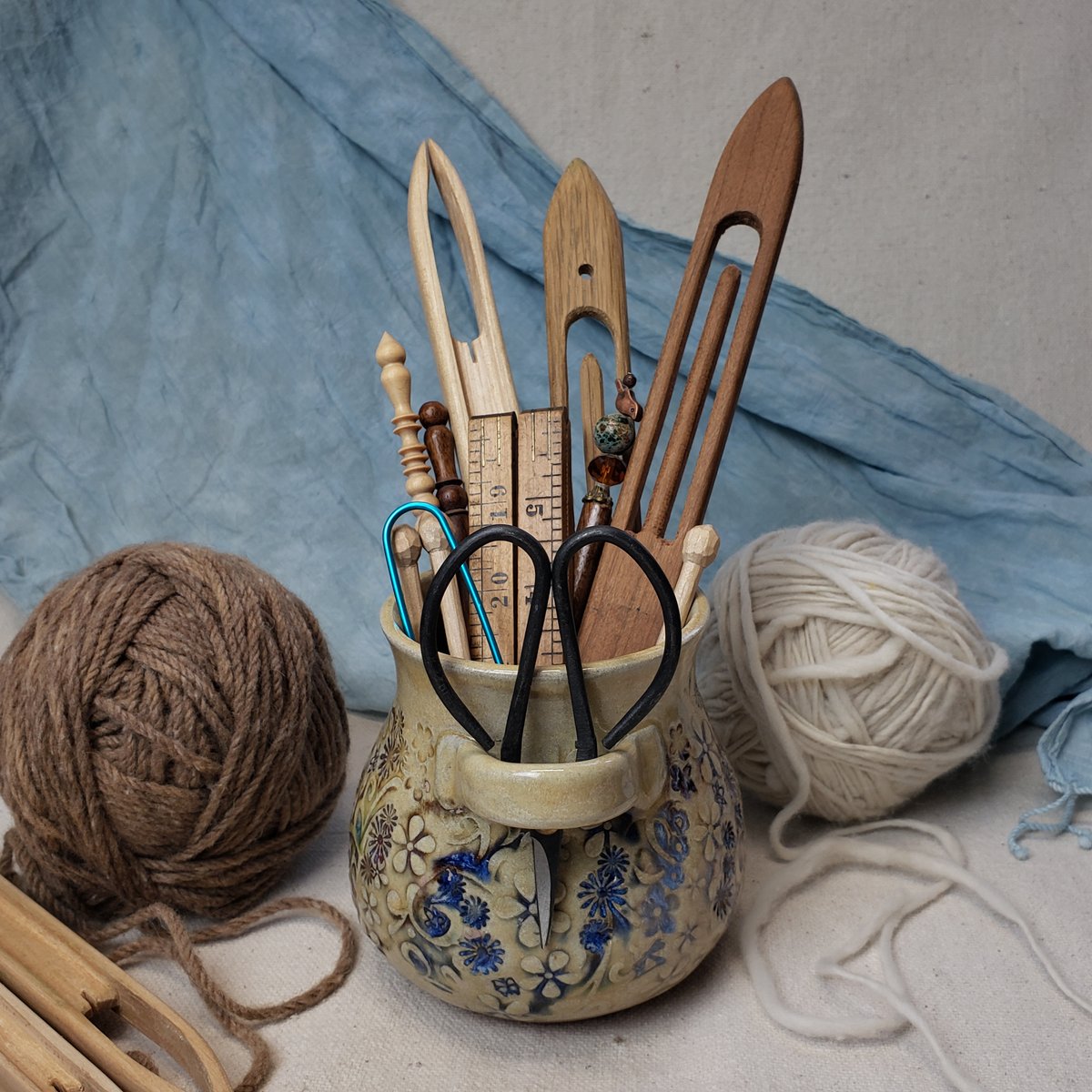 Image of Small Crafter's Catch-all with Bonsai Snips: Mountain Flower Honey 0125