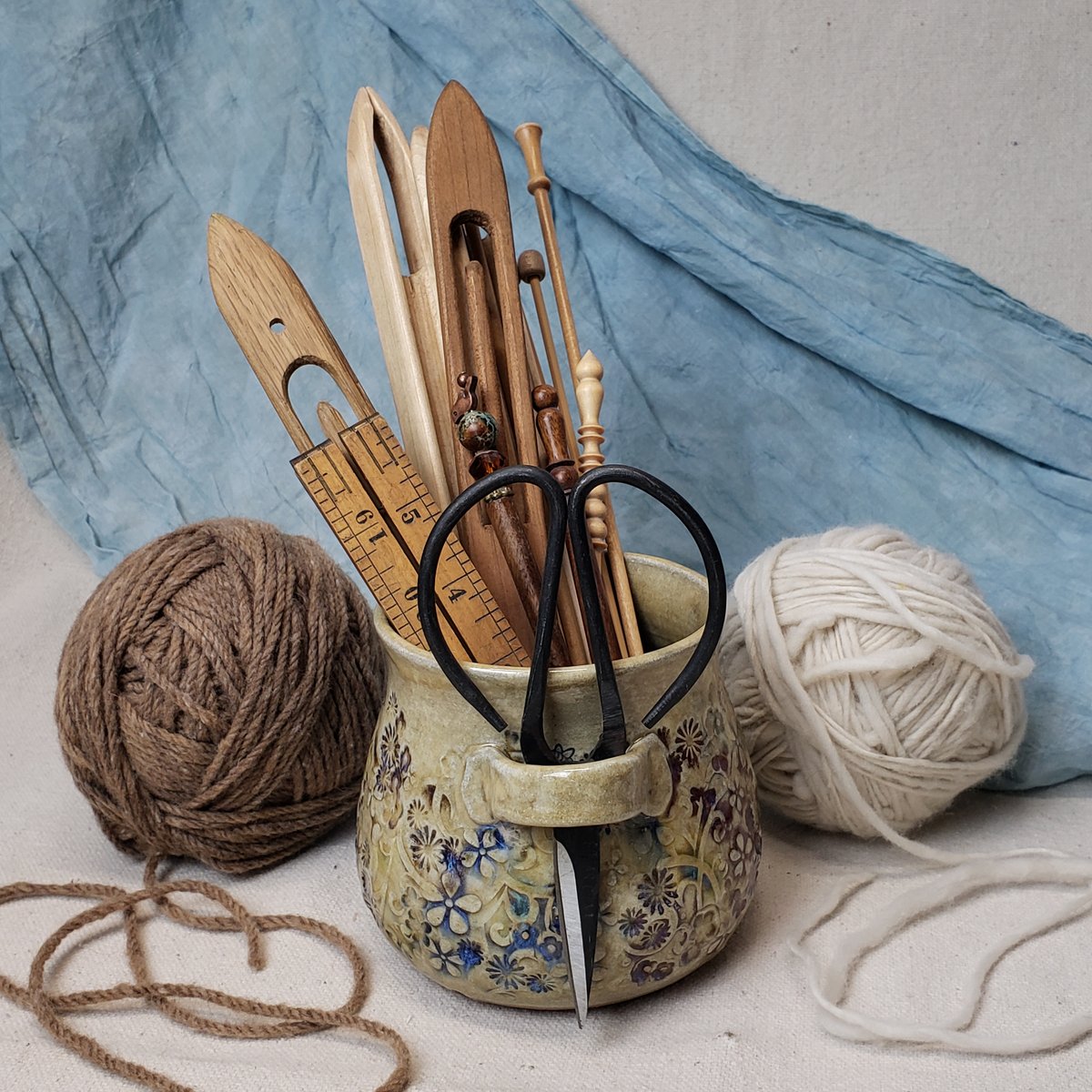 Image of Medium/Small Crafter's Catch-all with Bonsai Snips: Mountain Flower Honey 0125