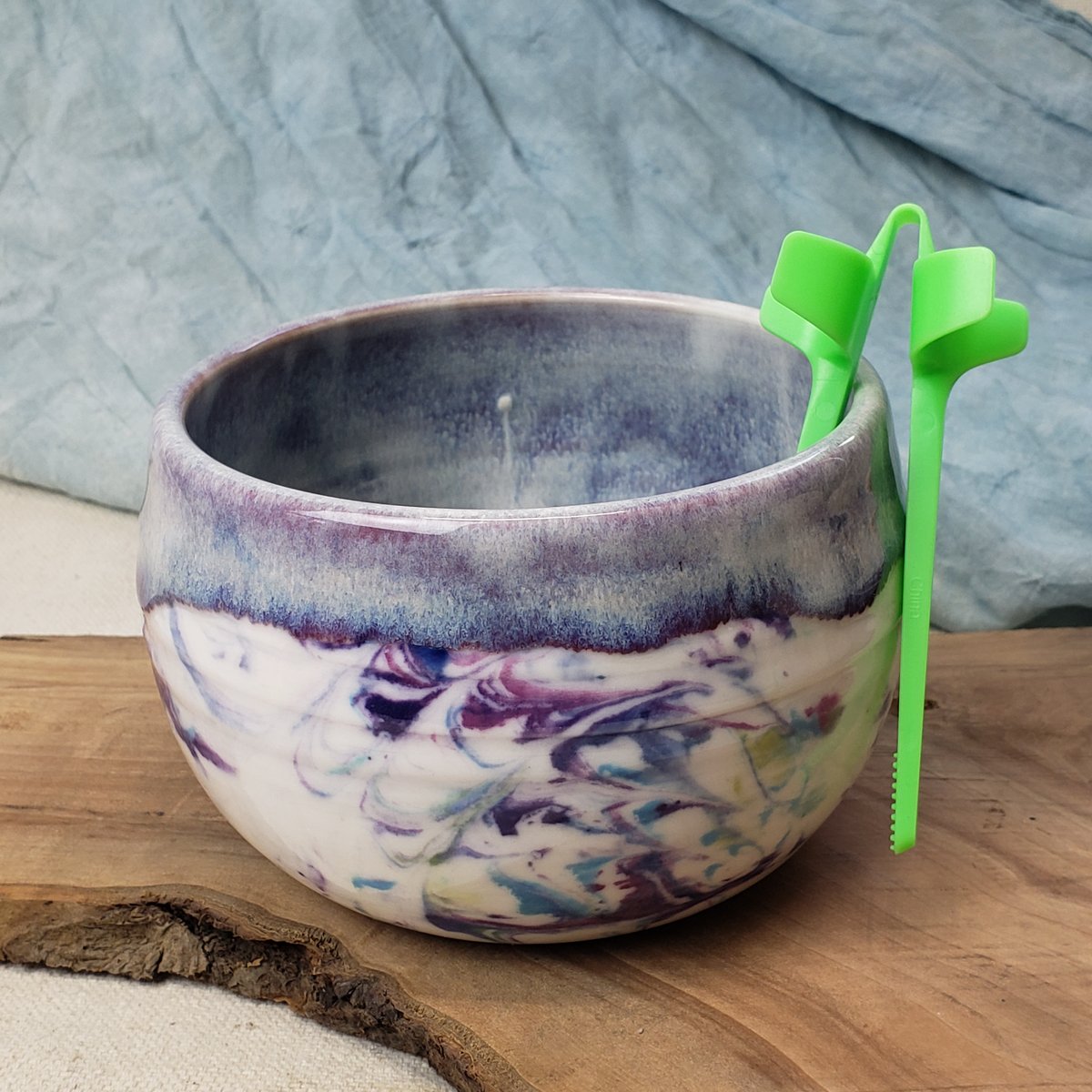 Image of THE FIRST Marbled Snack Bowl with Snack Tongs