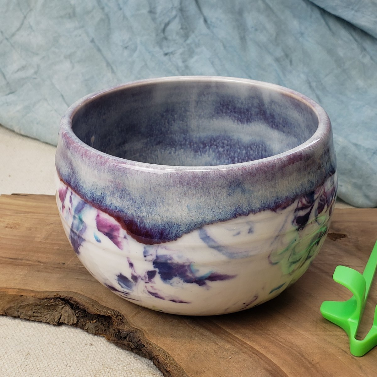 Image of THE FIRST Marbled Snack Bowl with Snack Tongs